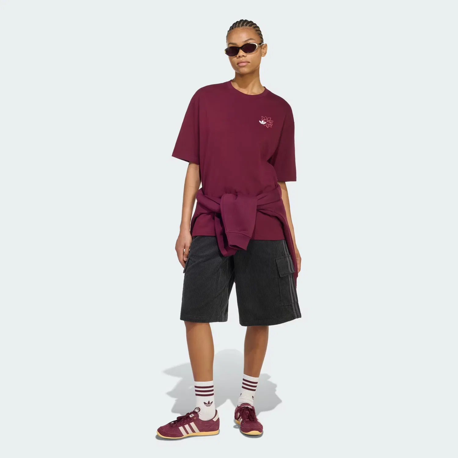 Женская футболка оверсайз с цветочным принтом FLORAL GFX TEE Adidas Originals, темно-бордовый — фото 3