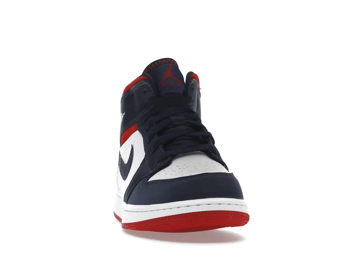 Детские кроссовки Lifestyle с принтом Jordan 1 Mid Jordan, White/Varsity Red-Midnight Navy — фото 2