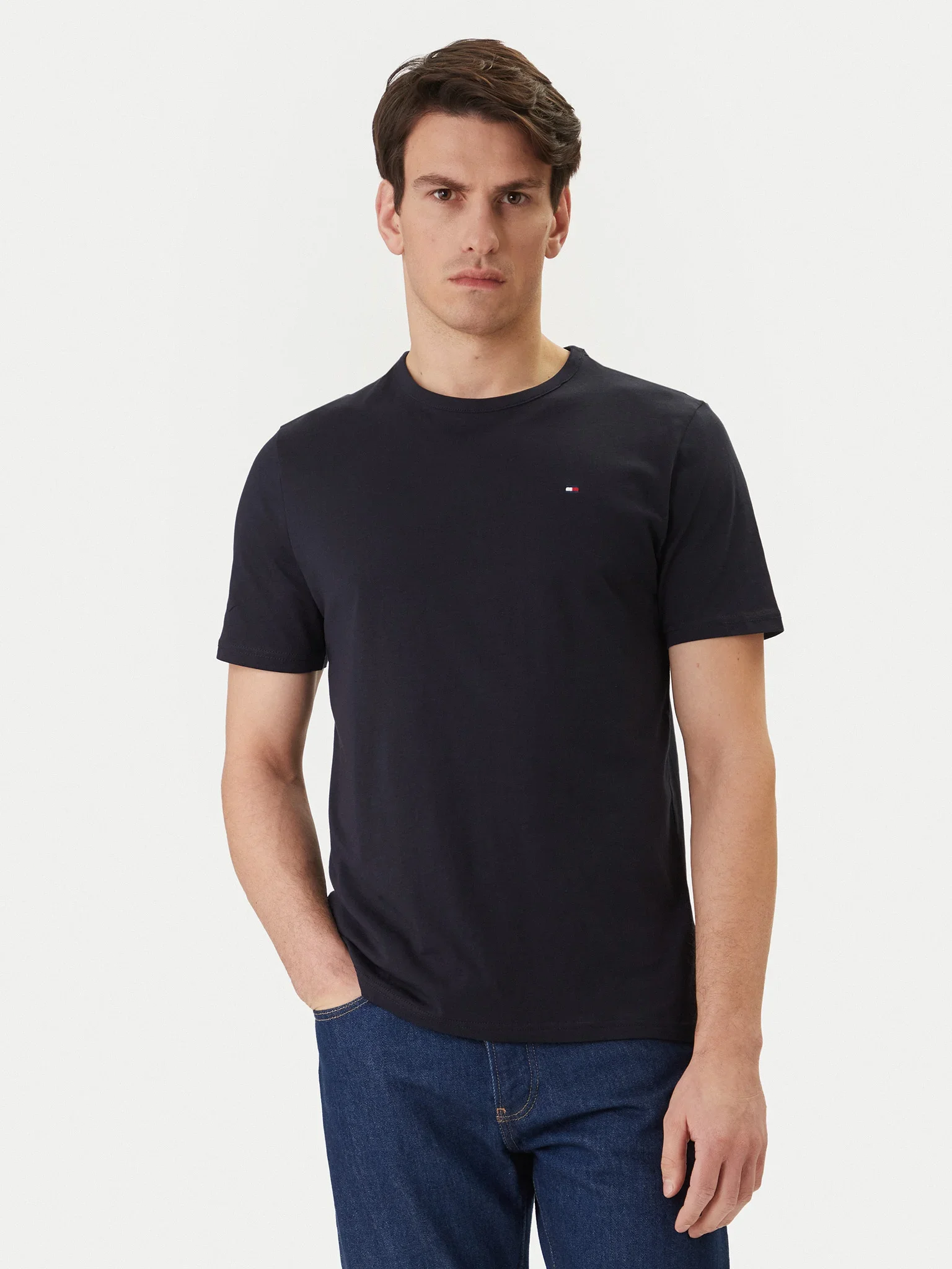 Комплект футболок Tommy Hilfiger Regular Fit, 3 предмета, мультиколор — фото 2