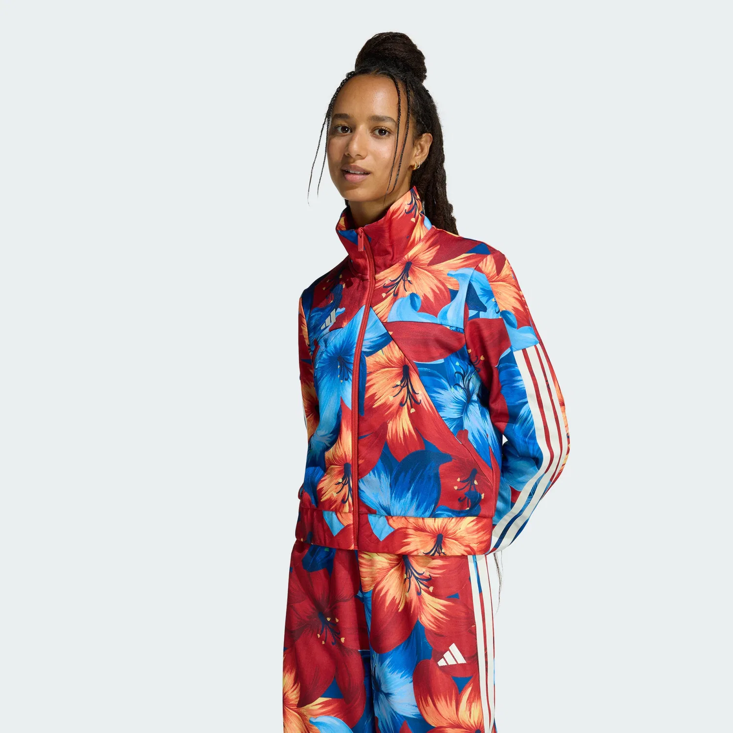 Мужское худи свободного кроя Adidas x FARM RIO House of Tiro Track Top, Hellblau Rot Weiss
