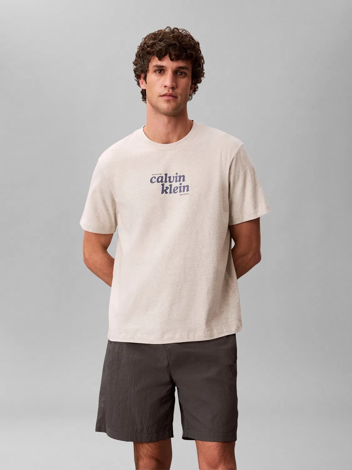 Футболка с логотипом Calvin Klein, бело-кремовая