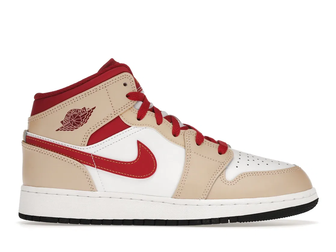 Детские кроссовки Lifestyle с модельным цветом White Onyx/White/Cardinal Red/Light Curry Jordan