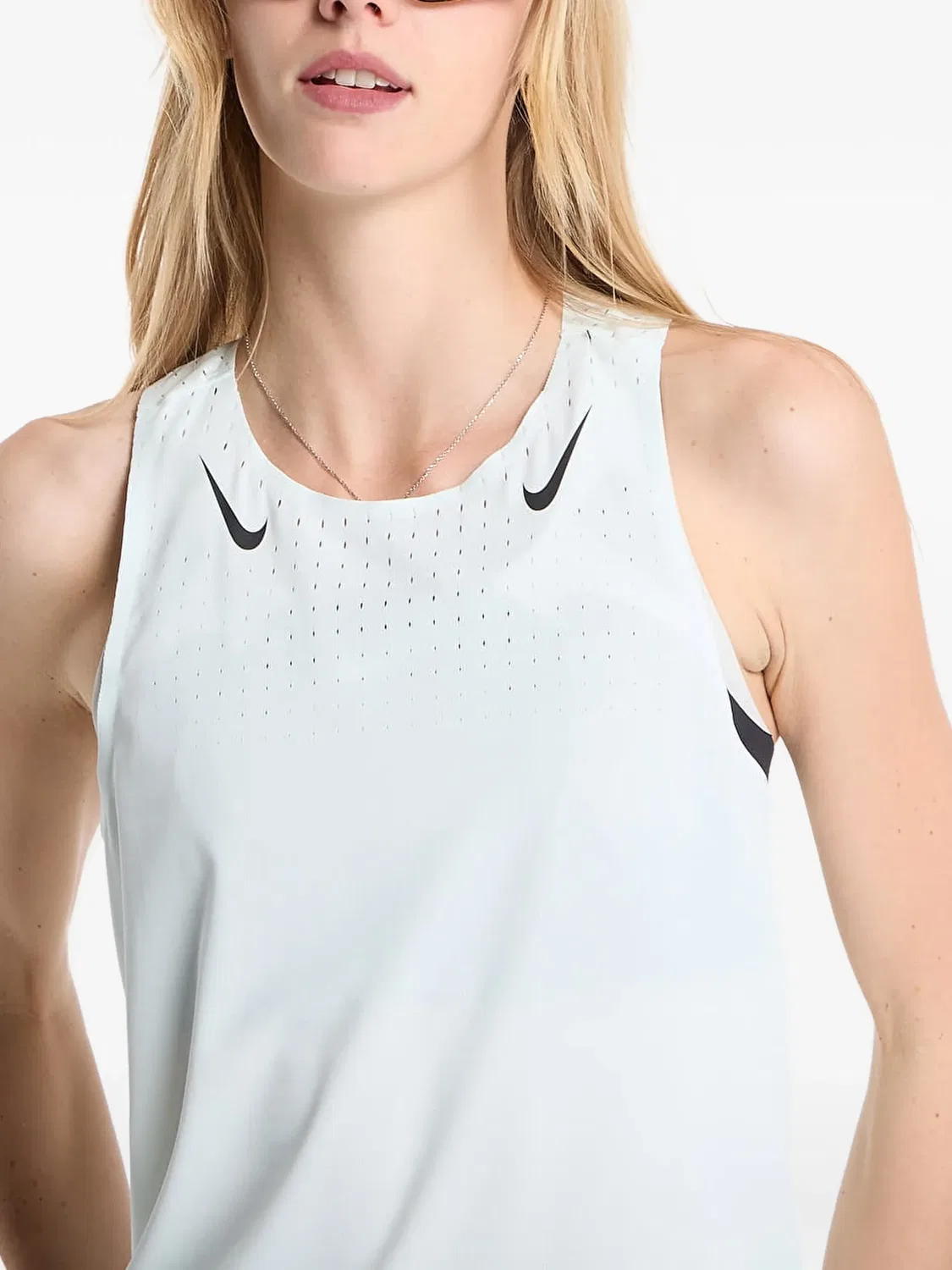 Топ AeroSwift Dri-FIT ADV Nike, зеленый — фото 4