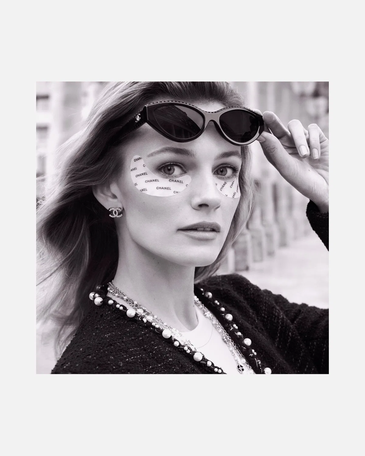 Патчи для век le lift flash eye smooth - firm - tightening effect Chanel, 10 X 2 Patches — фото 2