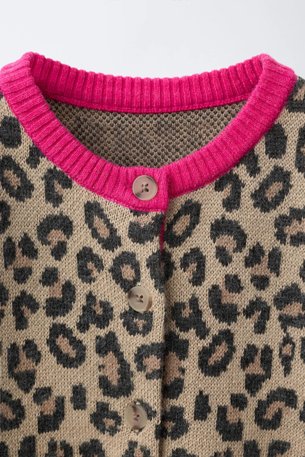 Вязаный кардиган с контрастным животным принтом ZARA, Leopard — фото 3