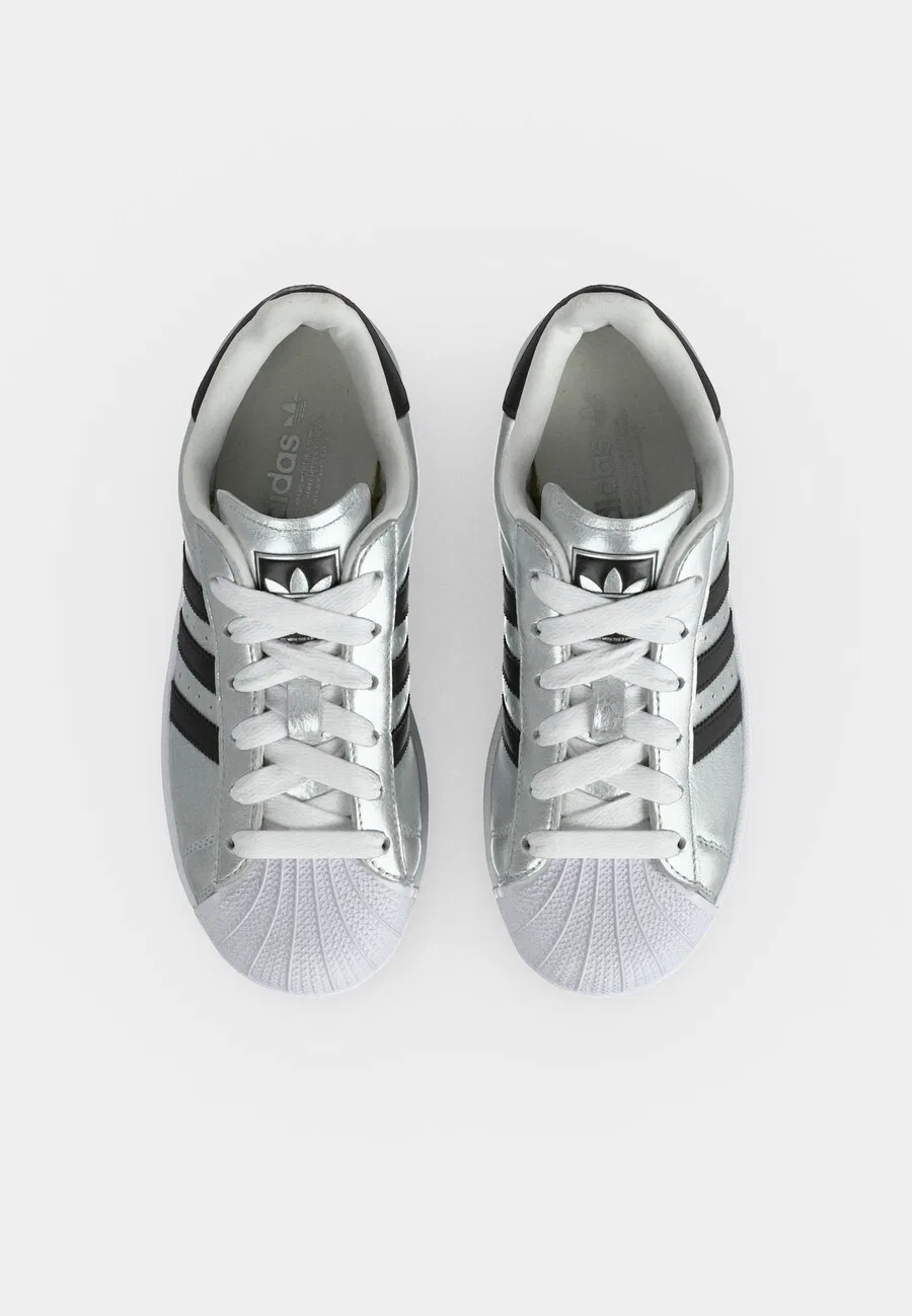 Кроссовки ADIDAS ORIGINALS 'SUPERSTAR II' серебристого цвета — фото 4