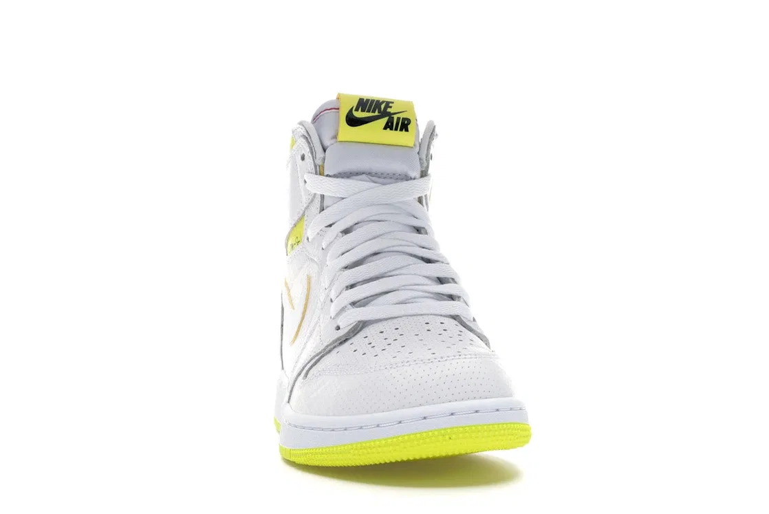 Детские кроссовки с принтом Jordan 1 Retro High Jordan, White/Dynamic Yellow-Black — фото 2