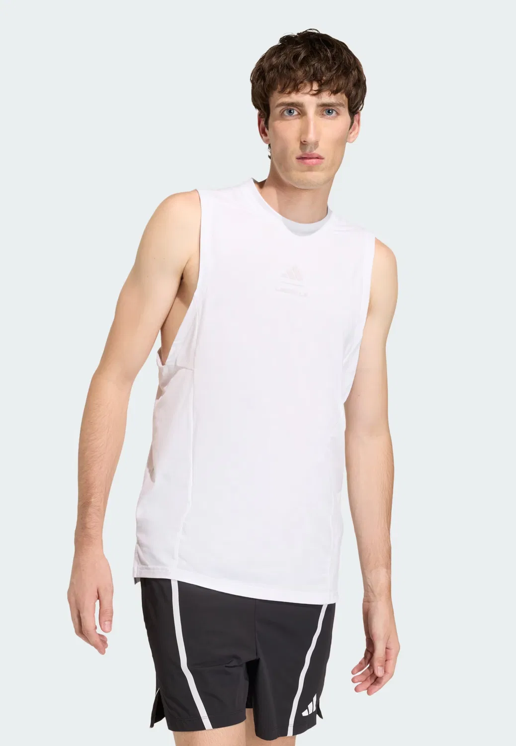 Спортивная футболка Adidas Performance Shirt Les Mills белого цвета — фото 2