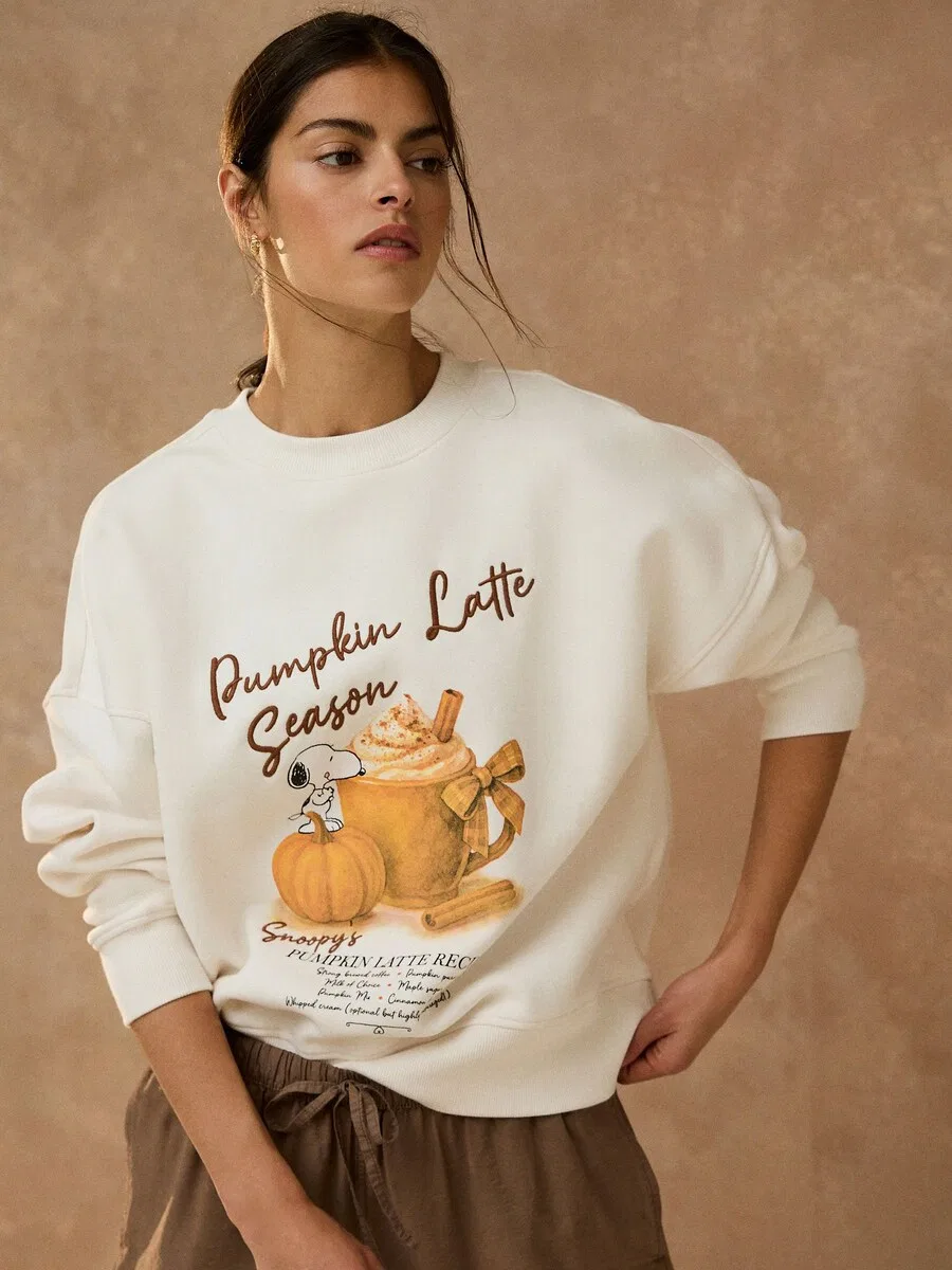 Толстовка Next 'Pumpkin Latte Snoopy Licence' цвета экрю — фото 2