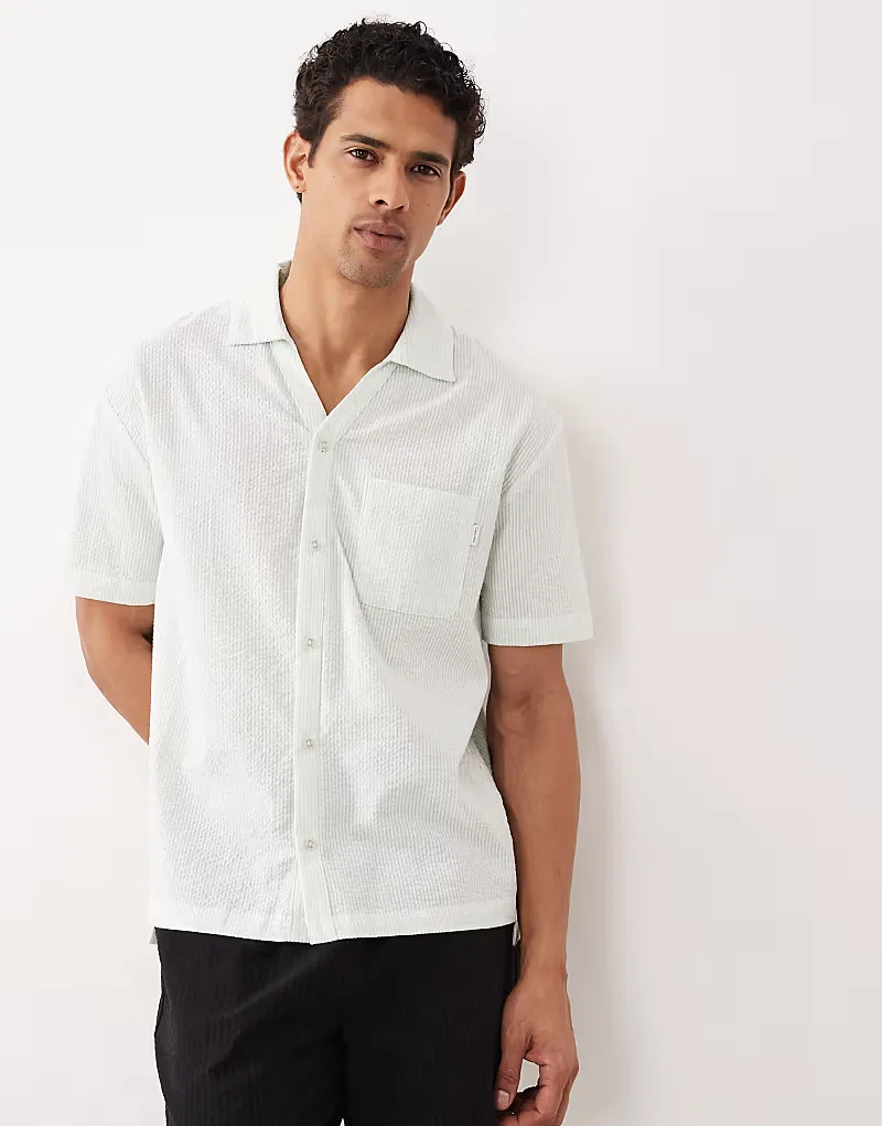 Пижамная рубашка Calvin Klein Off-White из хлопкового сирсакера в полоску с лацканами