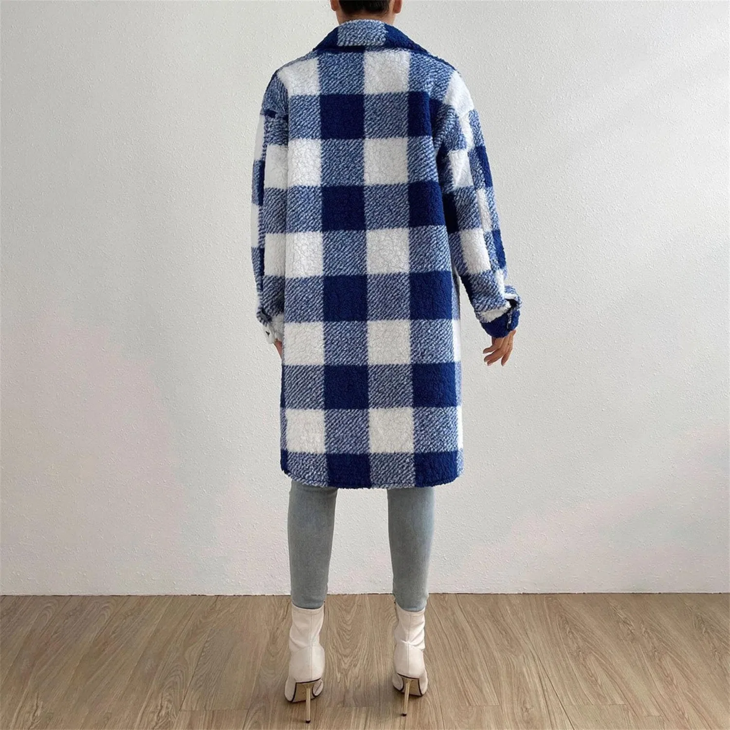 Женское пальто с пледовым принтом Petite Down Lapel Plush Plaid Coat, blue — фото 4