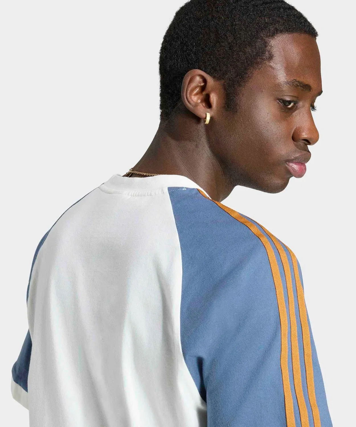 Мужская футболка с коротким рукавом, свободного кроя, из хлопка, модель Washed Kari Adidas, Blue — фото 4