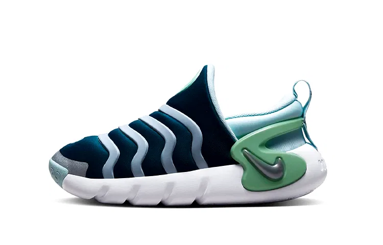 Детские кроссовки с легким надеванием Dynamo Go SE Valerian Blue Enamel Green Nike, Valerian Blue Enamel Green