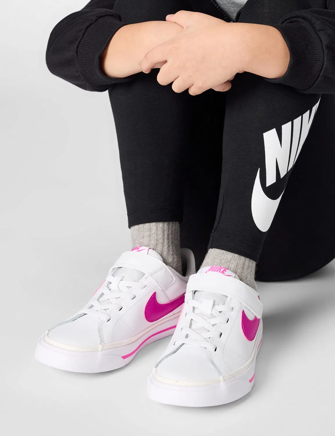 Детские кеды кожаные Court Legacy Shoes NIKE, White Fuchsia Laser White — фото 2