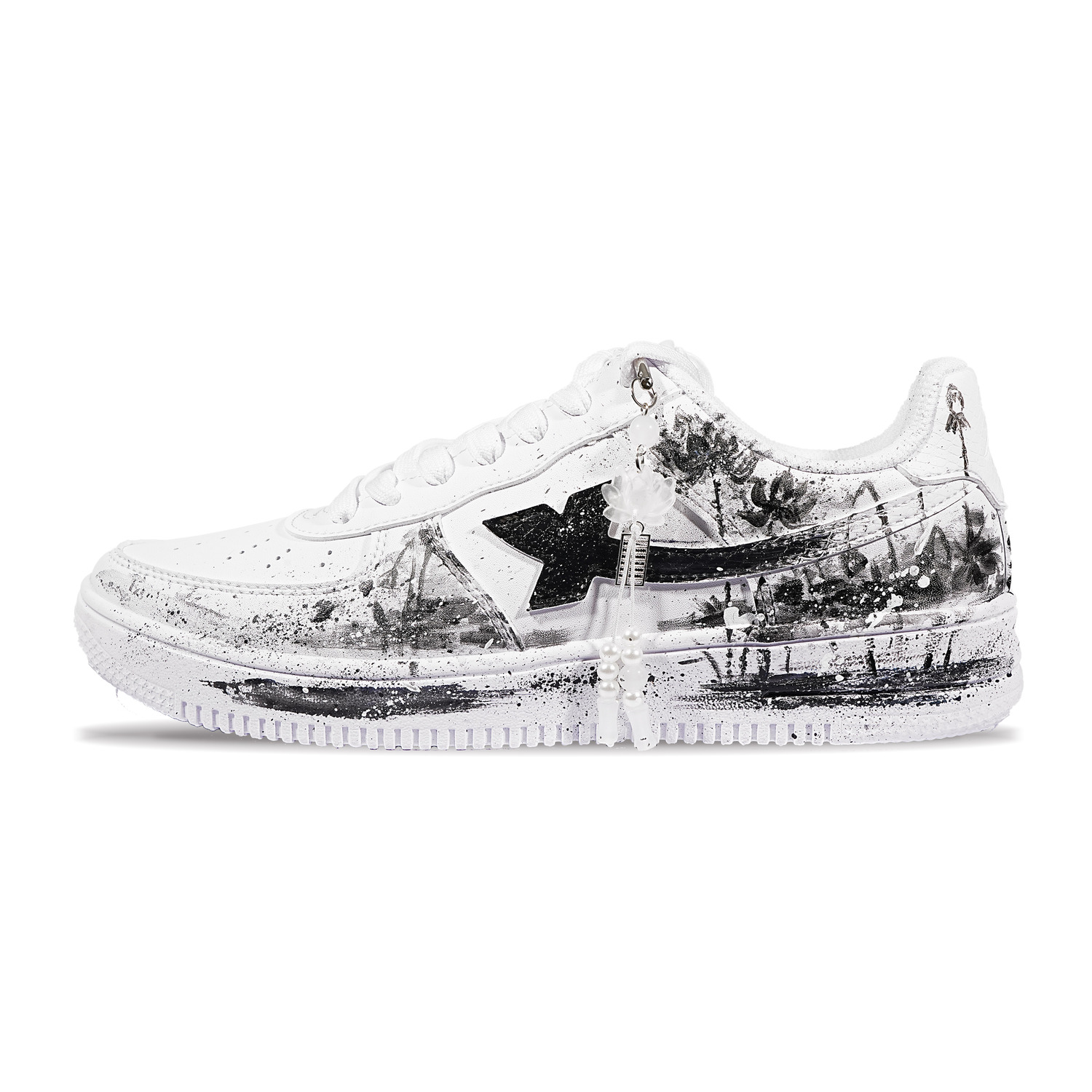 

XTEP Кроссовки Air Force One Skateboard Unisex низкие черно-белые, цвет Black White