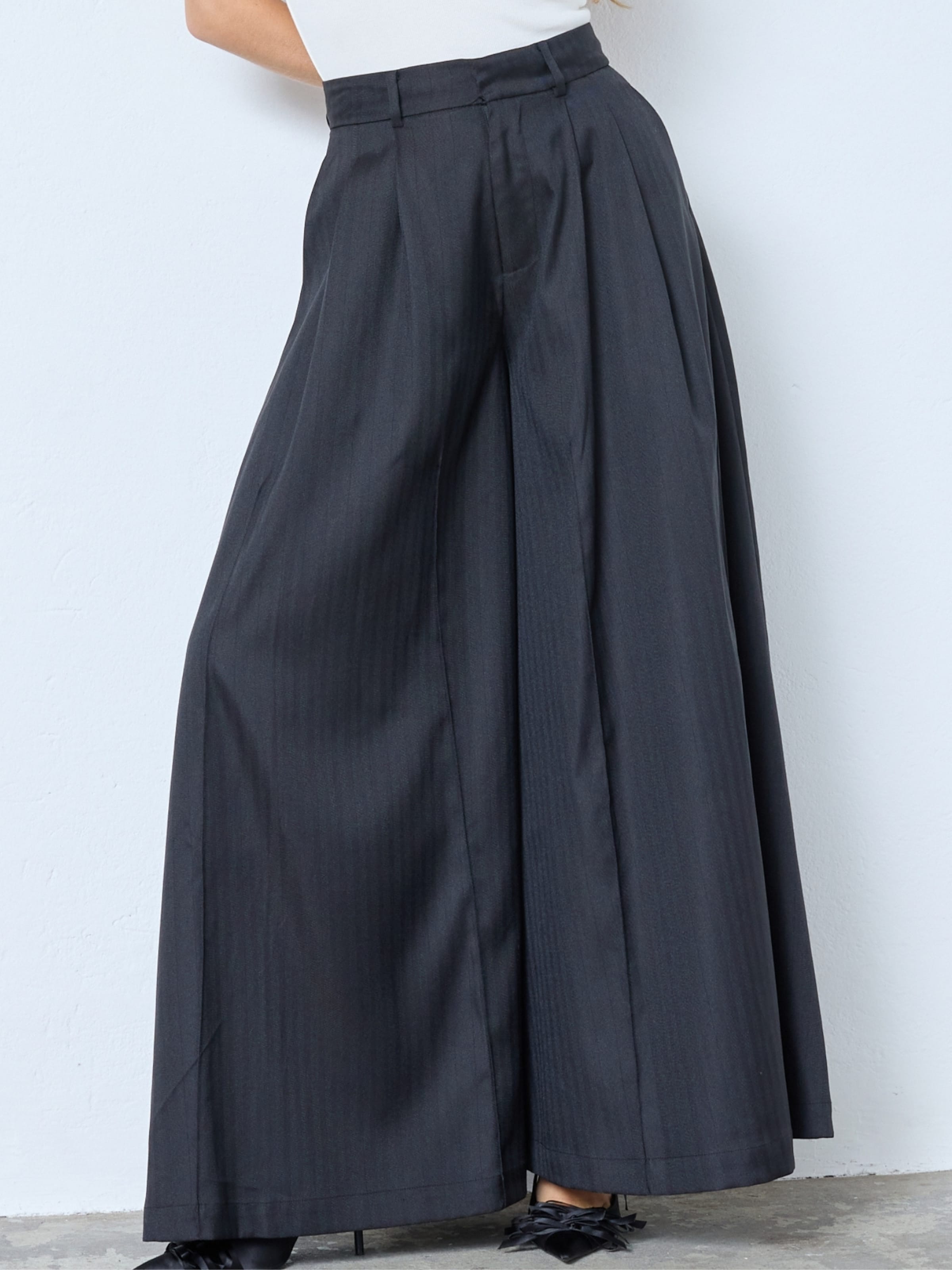 

Co'couture Широкие брюки 'Paris' в черном цвете