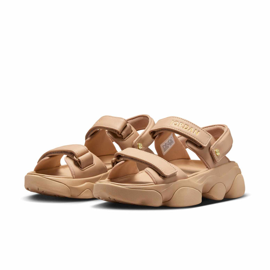 Сандалии (WMNS) Air Jordan Deja Sandals 'Legend Medium Brown Metallic Gold', коричневый — фото 3