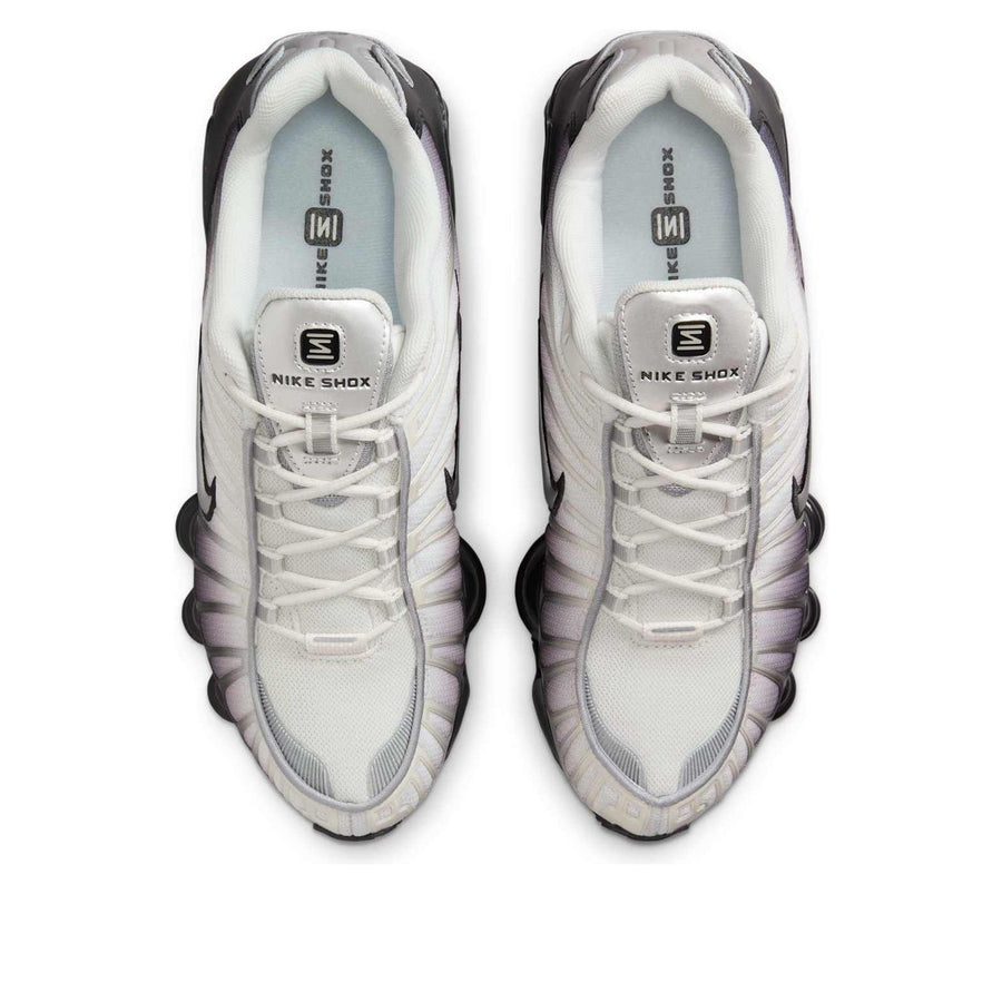 Кроссовки (WMNS) Nike Shox TL 'Off Noir Metallic Silver', серый — фото 4
