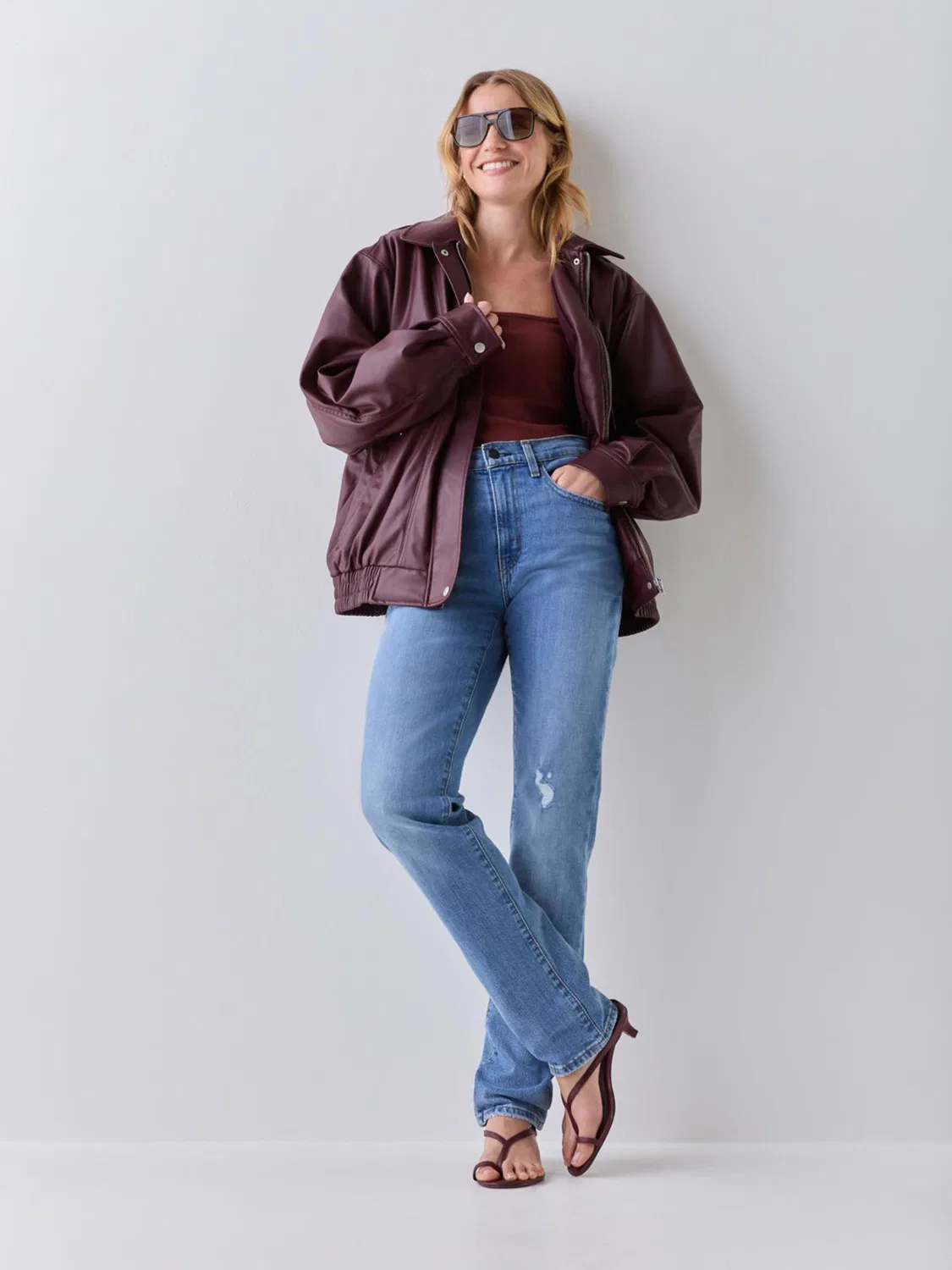 Джинсы прямые, высокая посадка Levi's 724, Mid Blue Denim