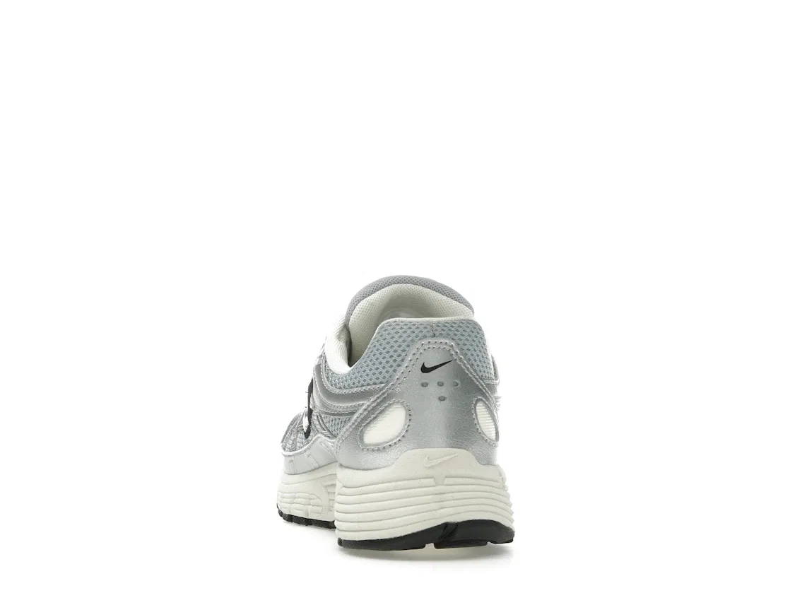 Детские кроссовки Lifestyle Nike P-6000, Metallic Silver/Black/Pale Ivory/Metallic Silver — фото 4