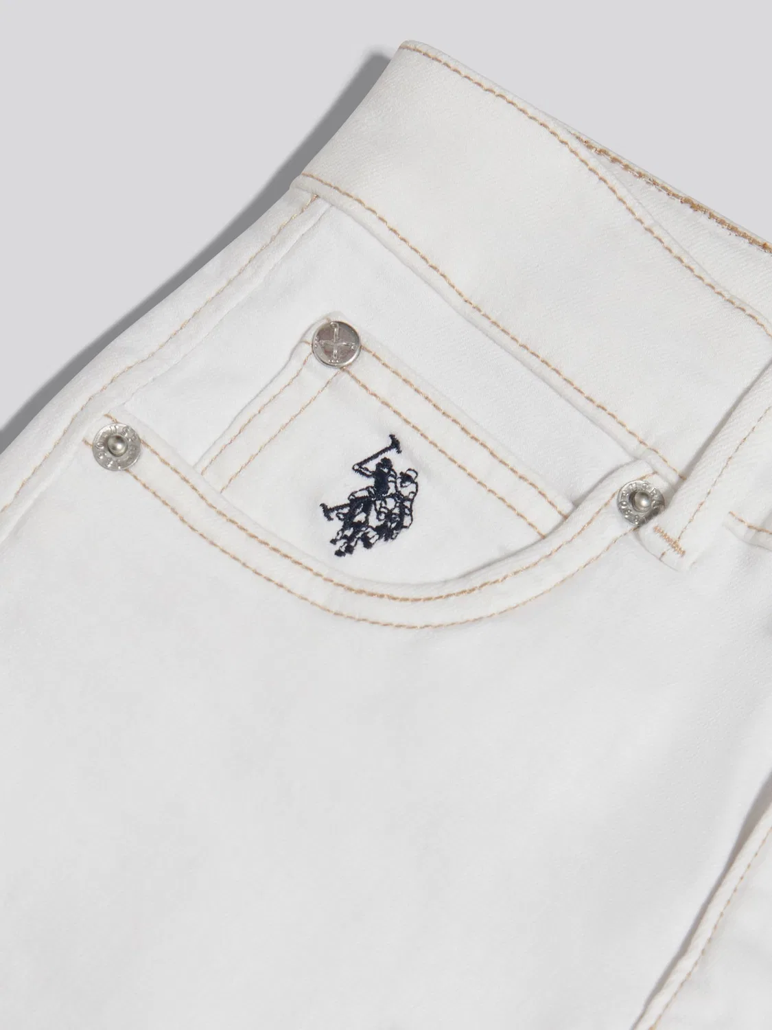 Джинсы широкие, модель Wide Leg U.S. Polo Assn., белые — фото 3