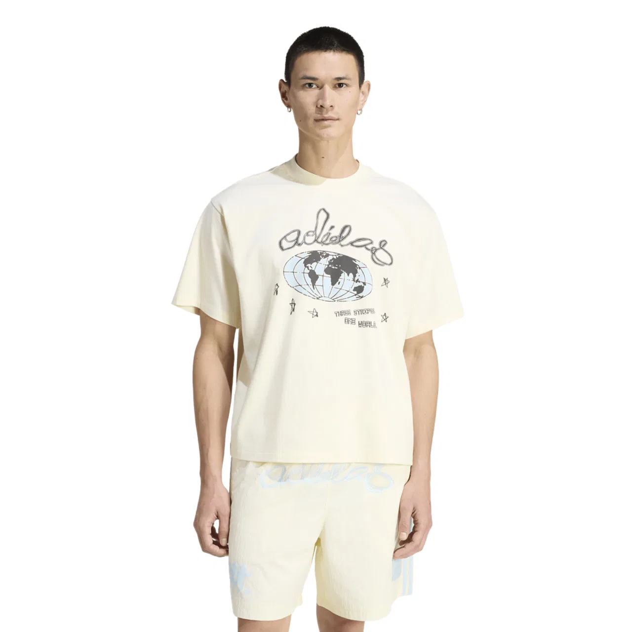 Футболка мужская One World GFX Adidas, цвет Beige/Carolina