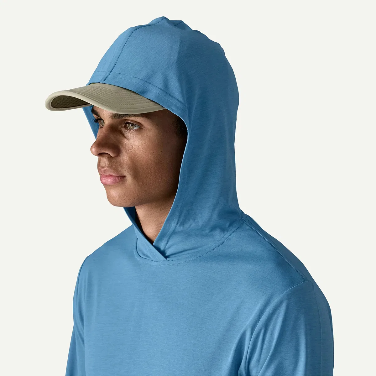 Мужская худи с длинным рукавом Capilene Cool Daily Hoodie Patagonia, Shore Blue/Light Shore Blue X-Dye — фото 2