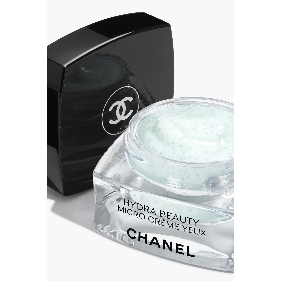 Увлажняющий крем для ухода за лицом Hydra beauty Micro Cream Yeux Chanel, 15 мл — фото 3