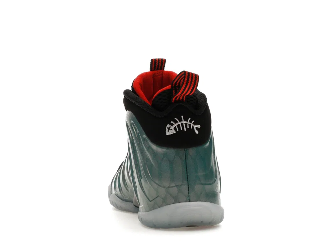 Детские кроссовки Lifestyle Nike Air Foamposite One Gone Fishing, Dk Emerald/Black-Challenge Red — фото 4