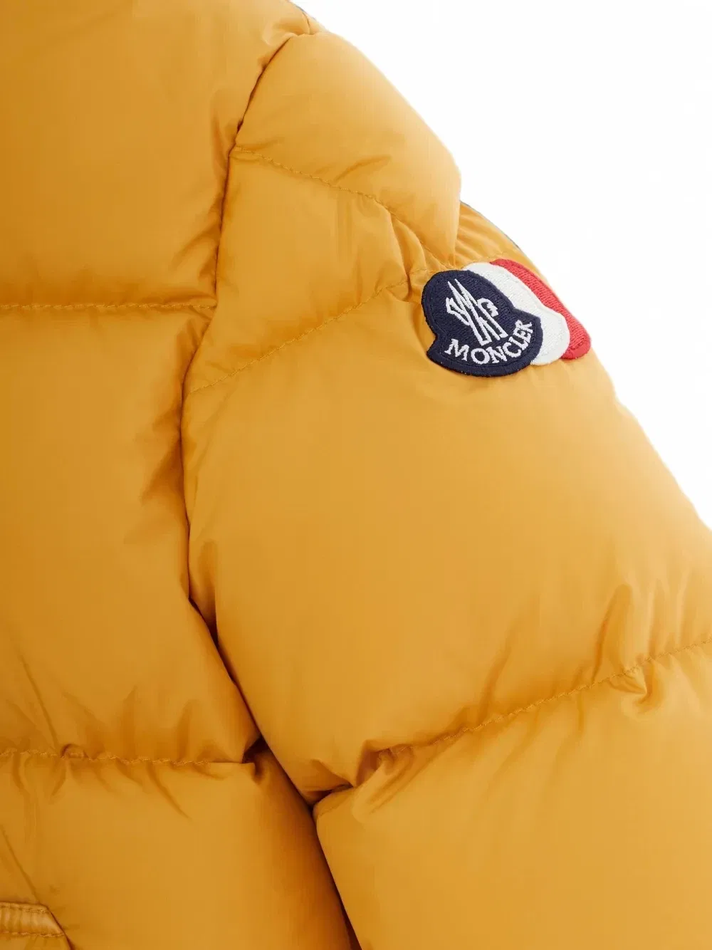 Пуховая куртка с капюшоном Moncler Enfant, желтый — фото 3