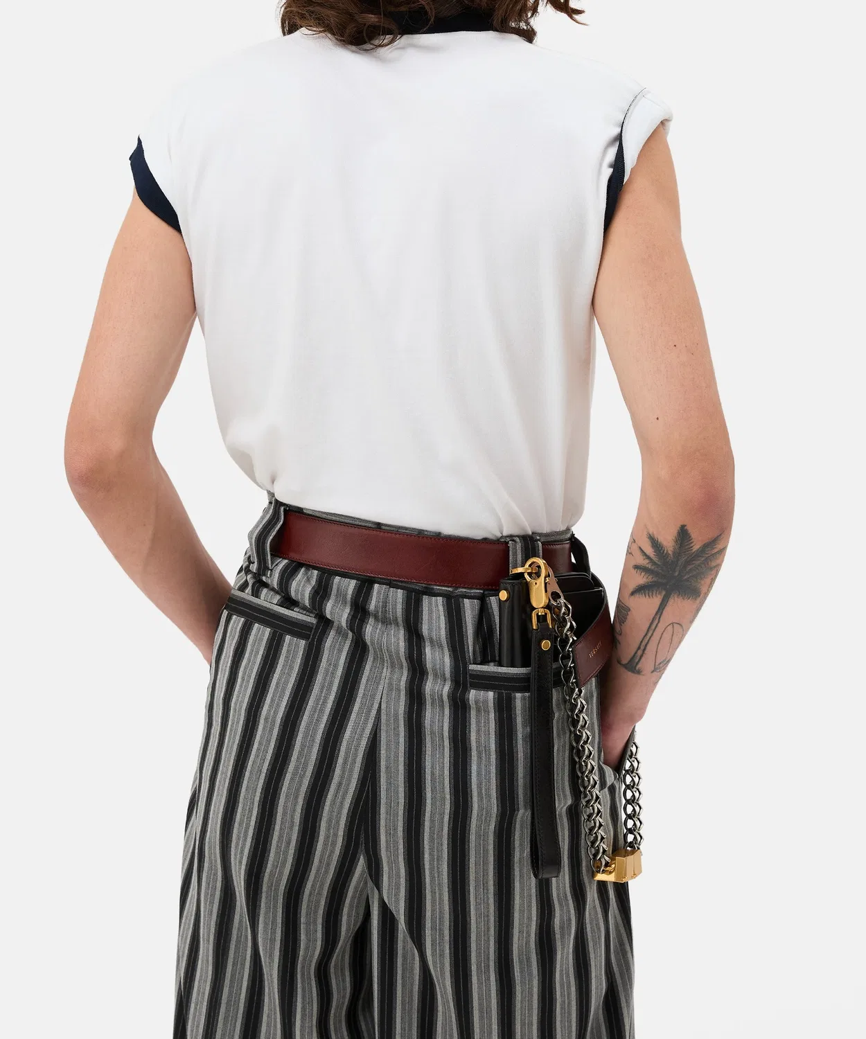 Мужская футболка с V-образным вырезом Slim Fit Stretch Cotton Jersey Versace, Белый — фото 2