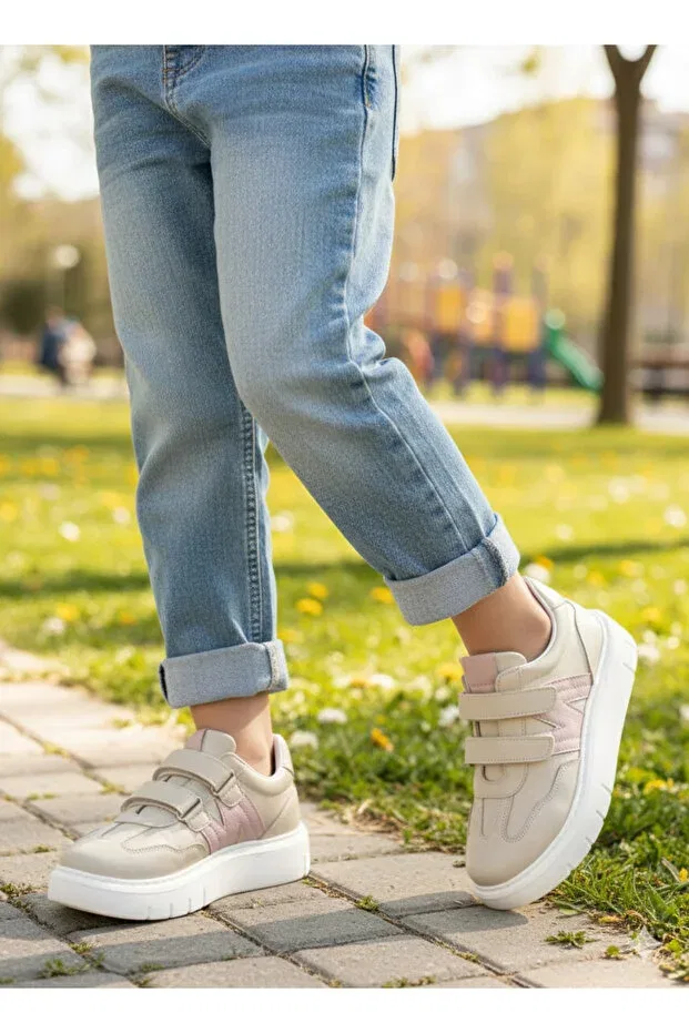 Детские кроссовки для девочек из натуральной кожи Happy Walk, Sand