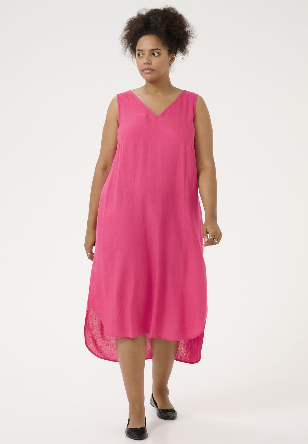 

Повседневное платье MILLE SLEEVELESS Kaffe Curve, красный