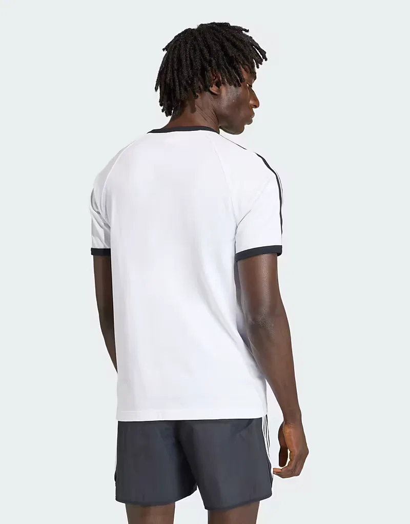 Облегающая футболка Adidas Originals с тремя полосками, белый — фото 2