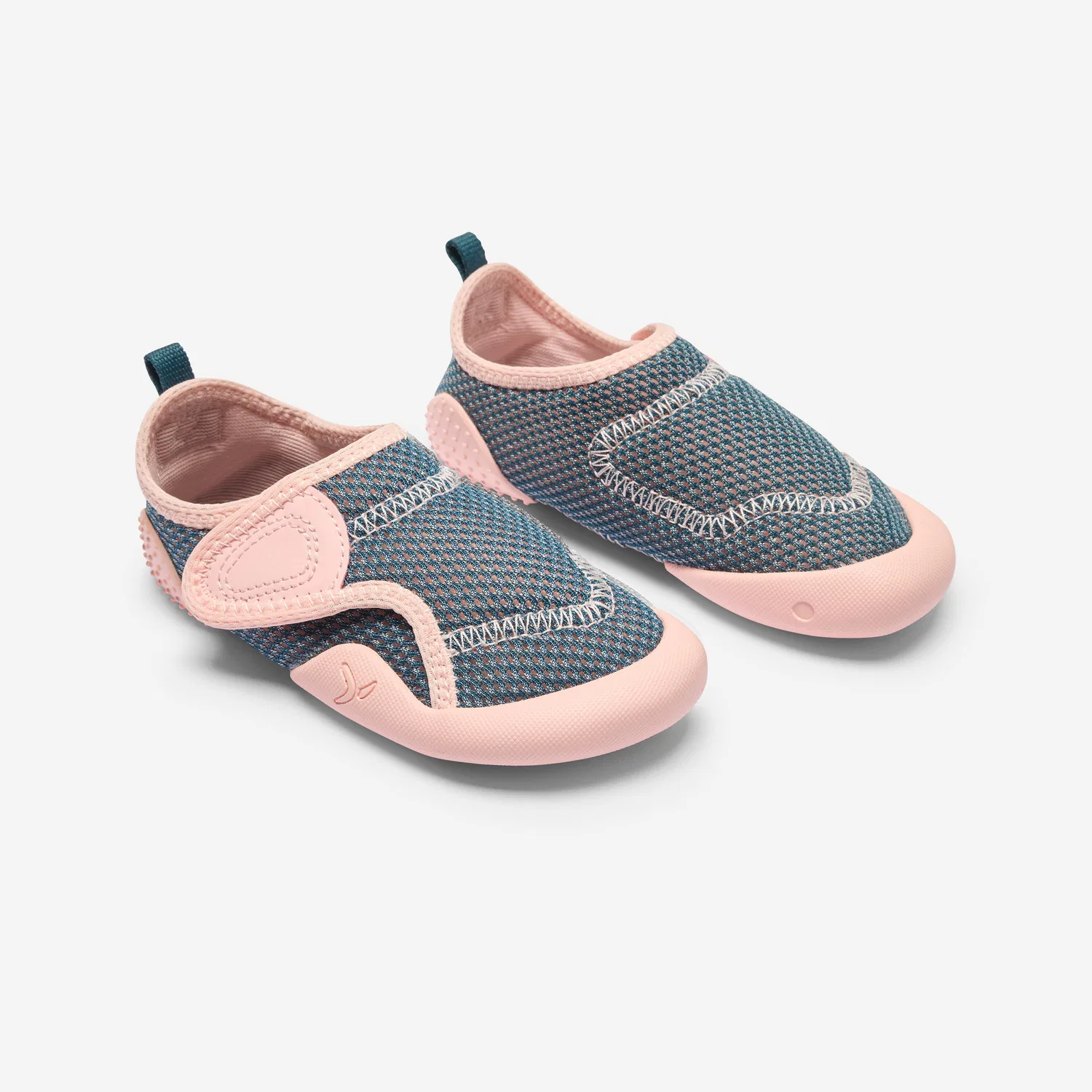 Детские кроссовки с липучкой Turnschuhe Babys/Kleinkinder Klettverschluss rutschfest atmungsaktiv Decathlon, Цвет Perlrosa / Blaugrun — фото 2