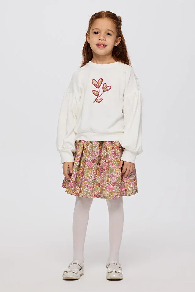 Детские свитшот для девочек с вышивкой Made With Liberty Fabric, Ekru
