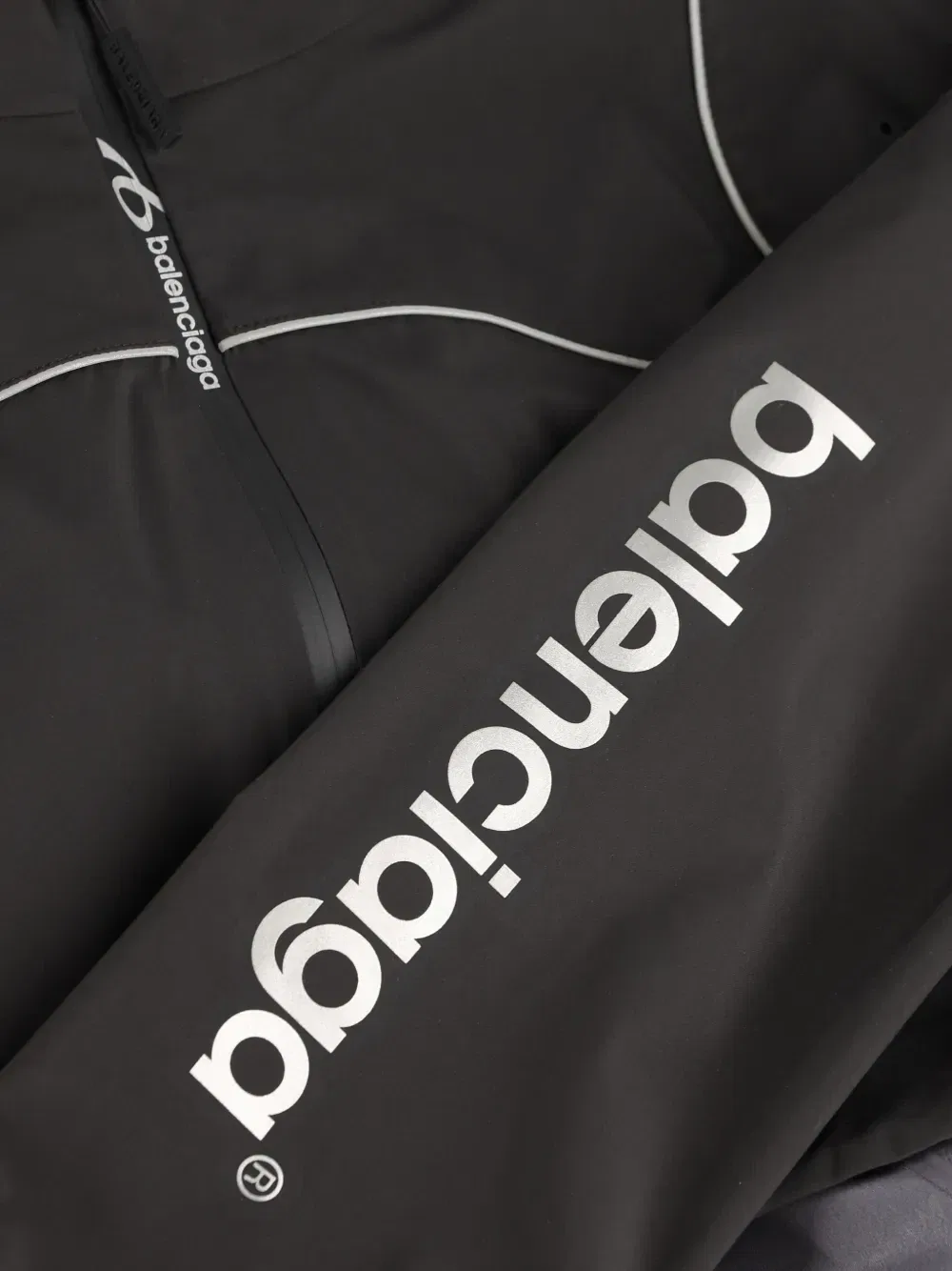 Укороченная куртка с капюшоном Balenciaga, черный — фото 3