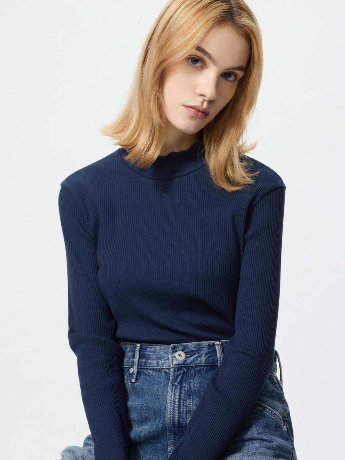 

Лонгслив Uniqlo Ribbed High Neck, 68 синий