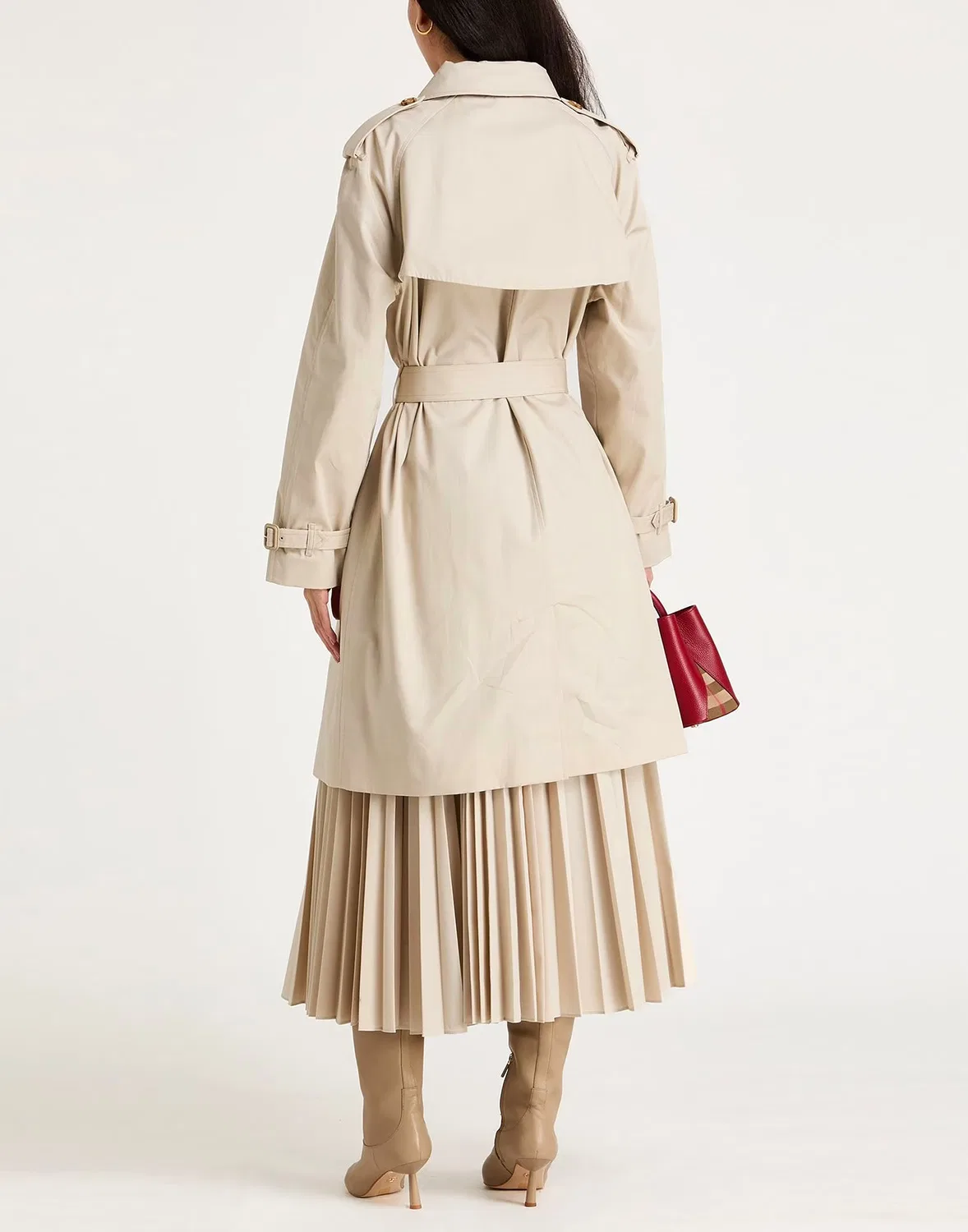 Женское тренчкот с поясом Burberry, бежевый — фото 3