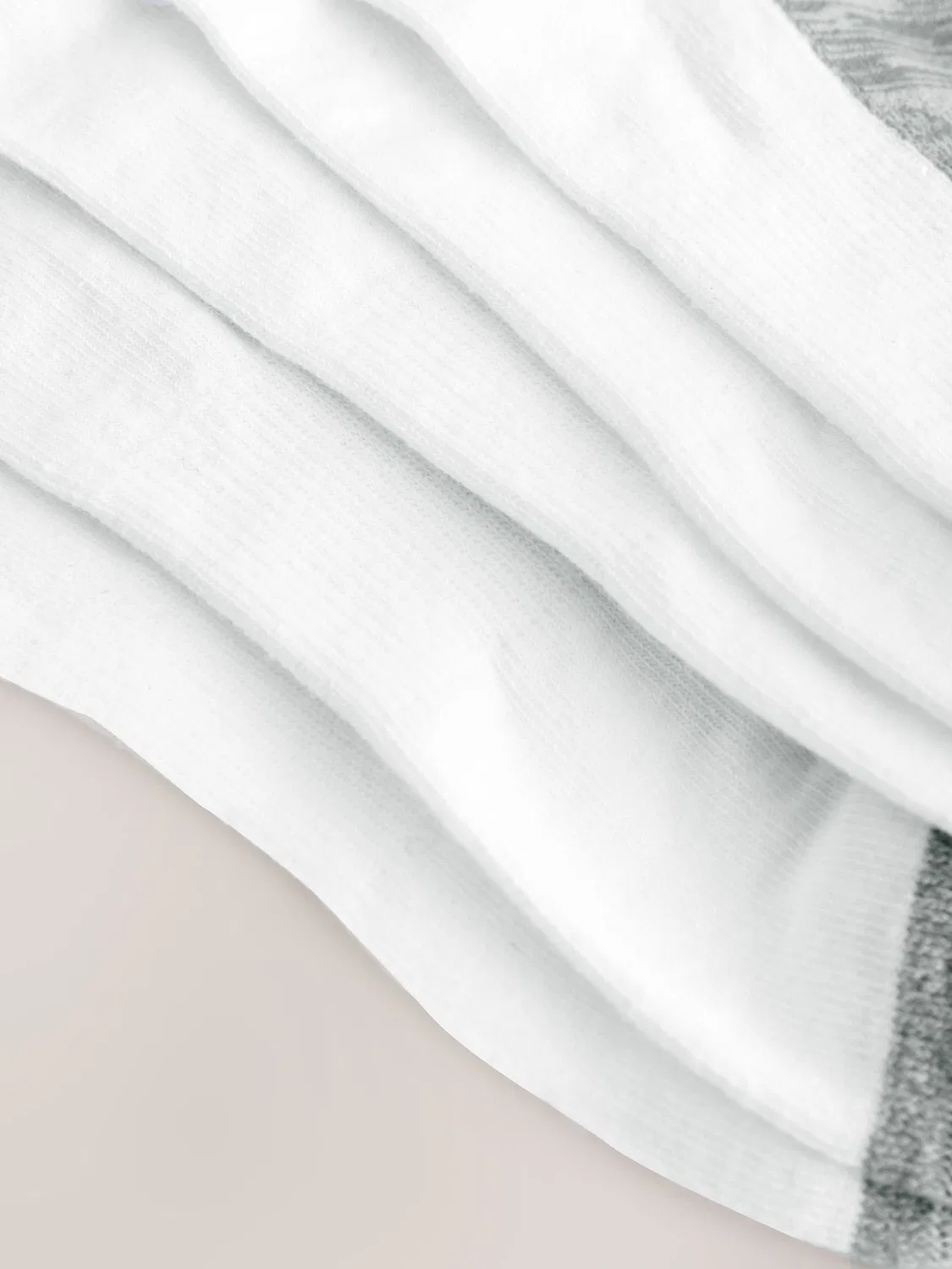 Носки повседневные с амортизацией Cushioned Trainers Socks Next, серые/белые — фото 4