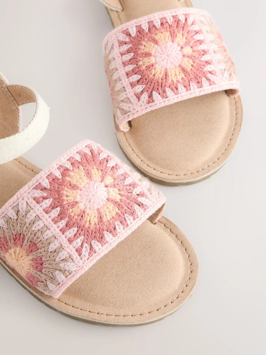 Сандалии вязаные, модель Pink Crochet Next, розовый — фото 4