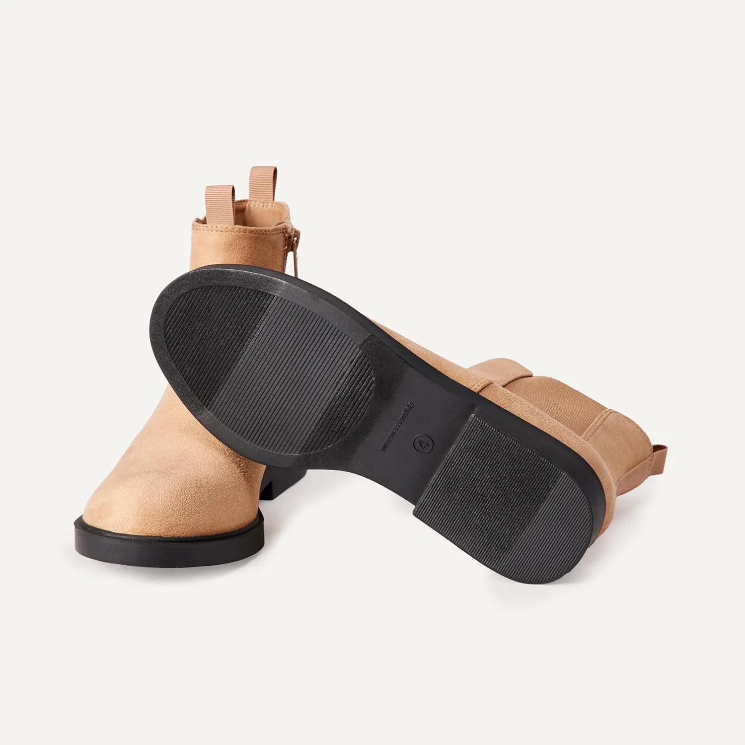 Детские ботинки-челси для девочек Amazon Essentials, Taupe Faux Suede — фото 2