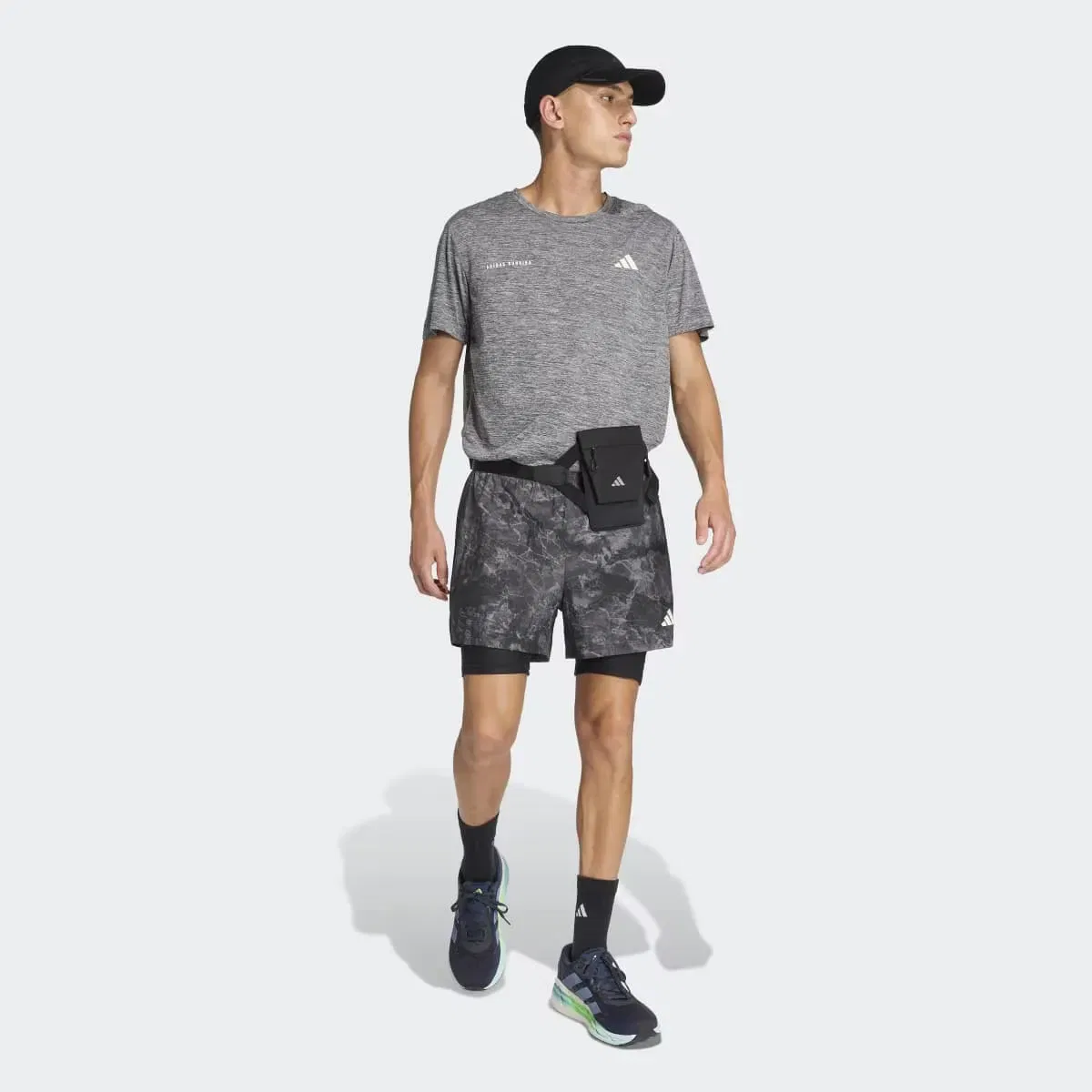 Мужские шорты 2-в-1 с принтом Spray Dye Own The Run adidas, Gris — фото 4