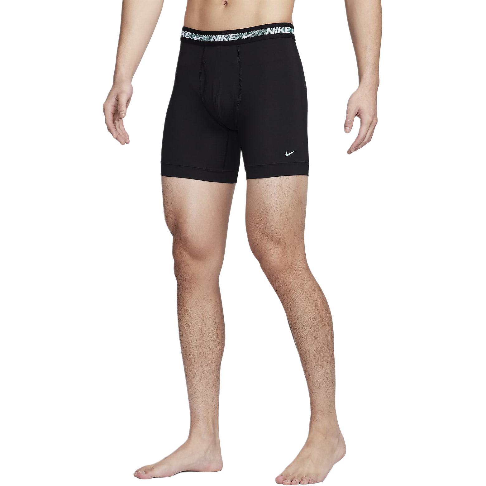 

Мужские боксеры Nike, 3 шт (черный/солнечно-желтый/пурпурно-красный рубиновый/изумрудно-зеленый восходящий)