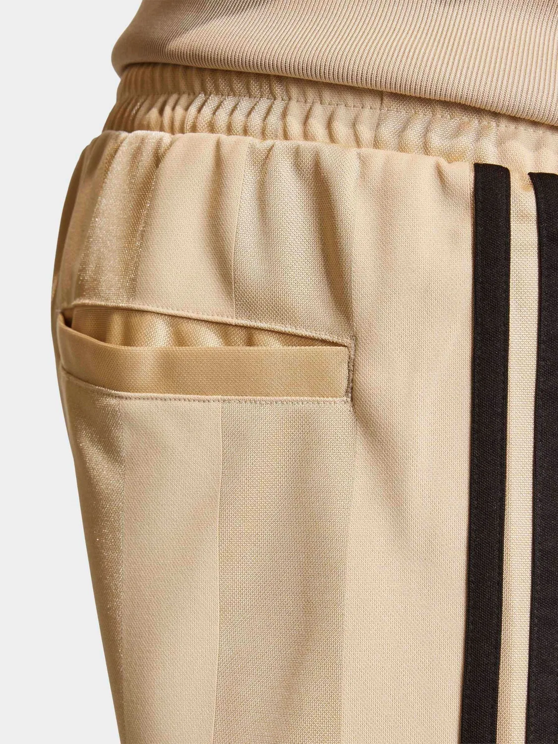 Шорты свободные с тремя полосками, модель Loose Engineered, adidas Originals, кремовый — фото 4