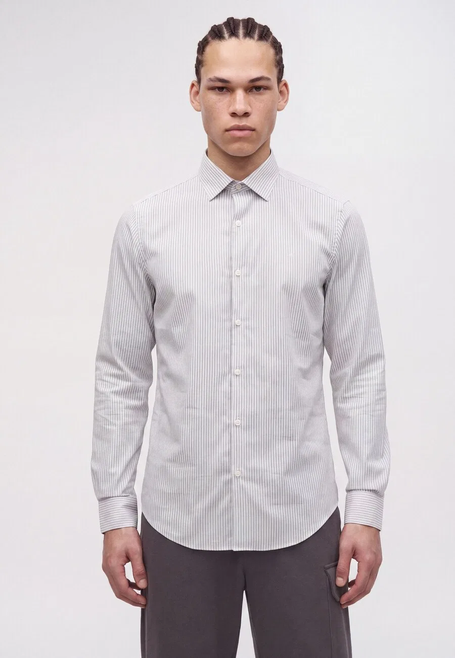 Рубашка на пуговицах Calvin Klein Slim fit 'ESNTL' темно-серого цвета — фото 2