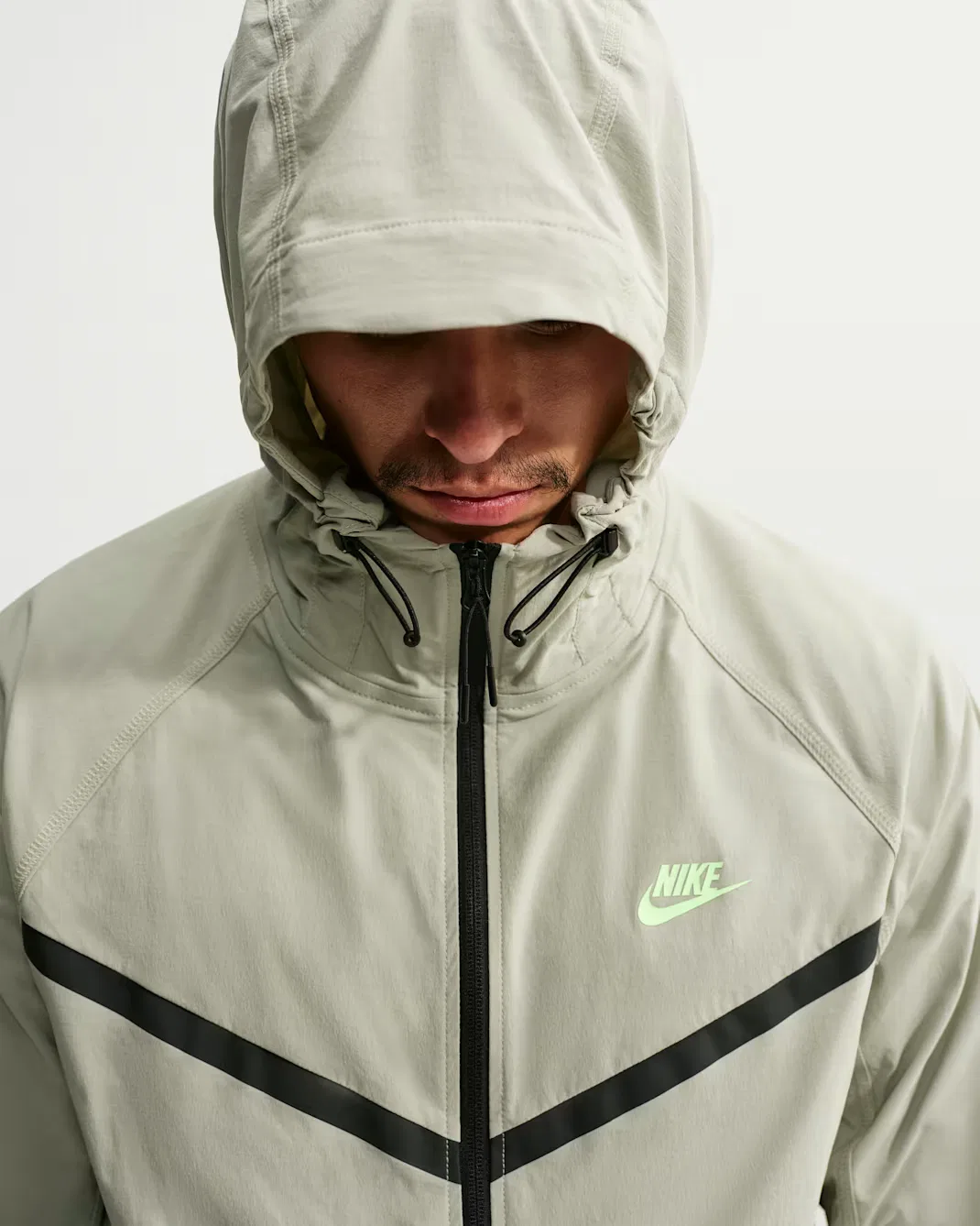 Мужская ветровка Dri-FIT Woven на молнии Nike Tech, Spruce Fog/Spruce Fog/Barely Volt — фото 3