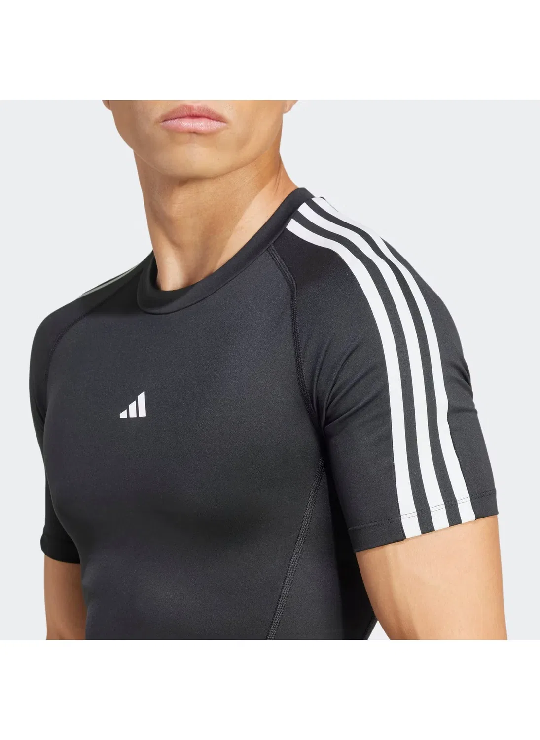 Футболка компрессионная с логотипом Techfit compression Adidas, черный — фото 4