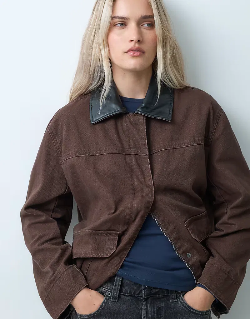 Куртка GAP Woven в коричневом цвете, предназначенная для работы в сарае