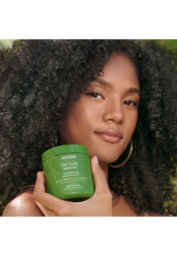 Гель для формирования локонов Be Curly Advanced Coil Definer Gel - гель для волос 250 мл Aveda — фото 2